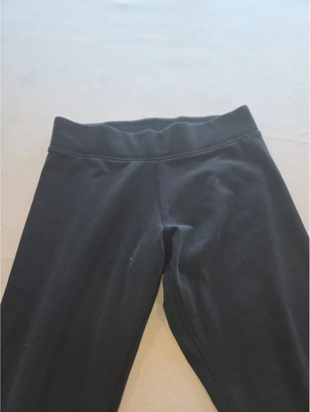 Nike Essential Leggings Women Medium Black Tight Fit High Rise CB1 0009